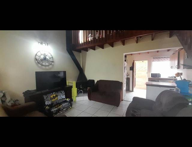 2 BEDROOM TOWNHOUSE FOR SALE IN CELTISDAL